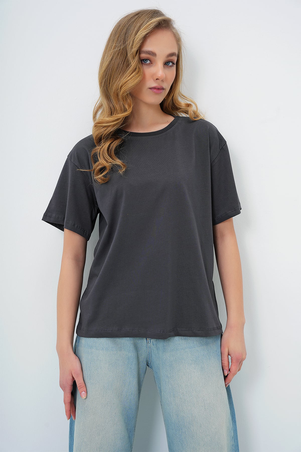 BİSİKLET YAKA BASİC T-SHIRT - ANTRASİT