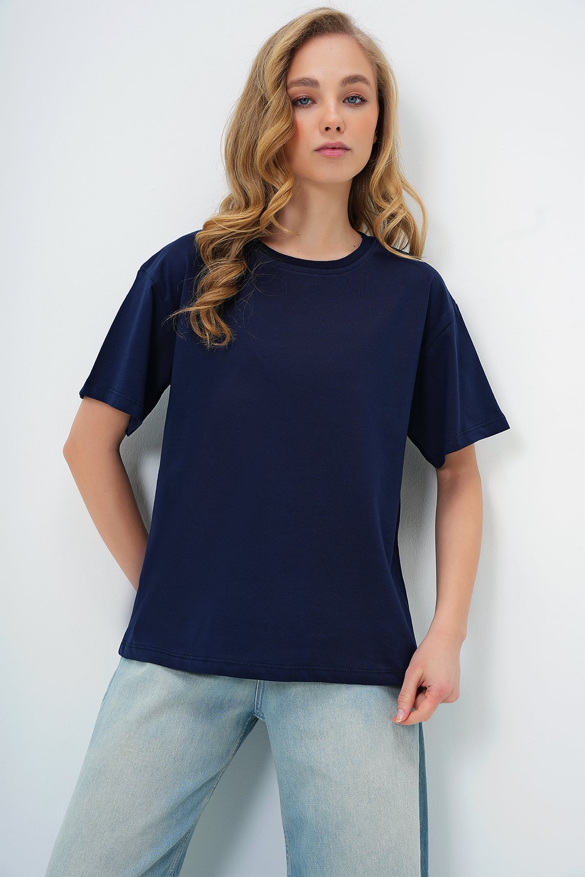 BİSİKLET YAKA BASİC T-SHIRT - LACİVERT