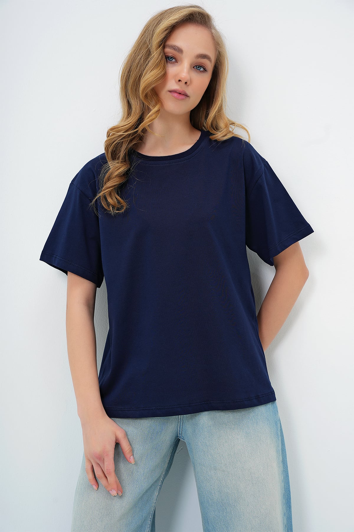 BİSİKLET YAKA BASİC T-SHIRT - LACİVERT