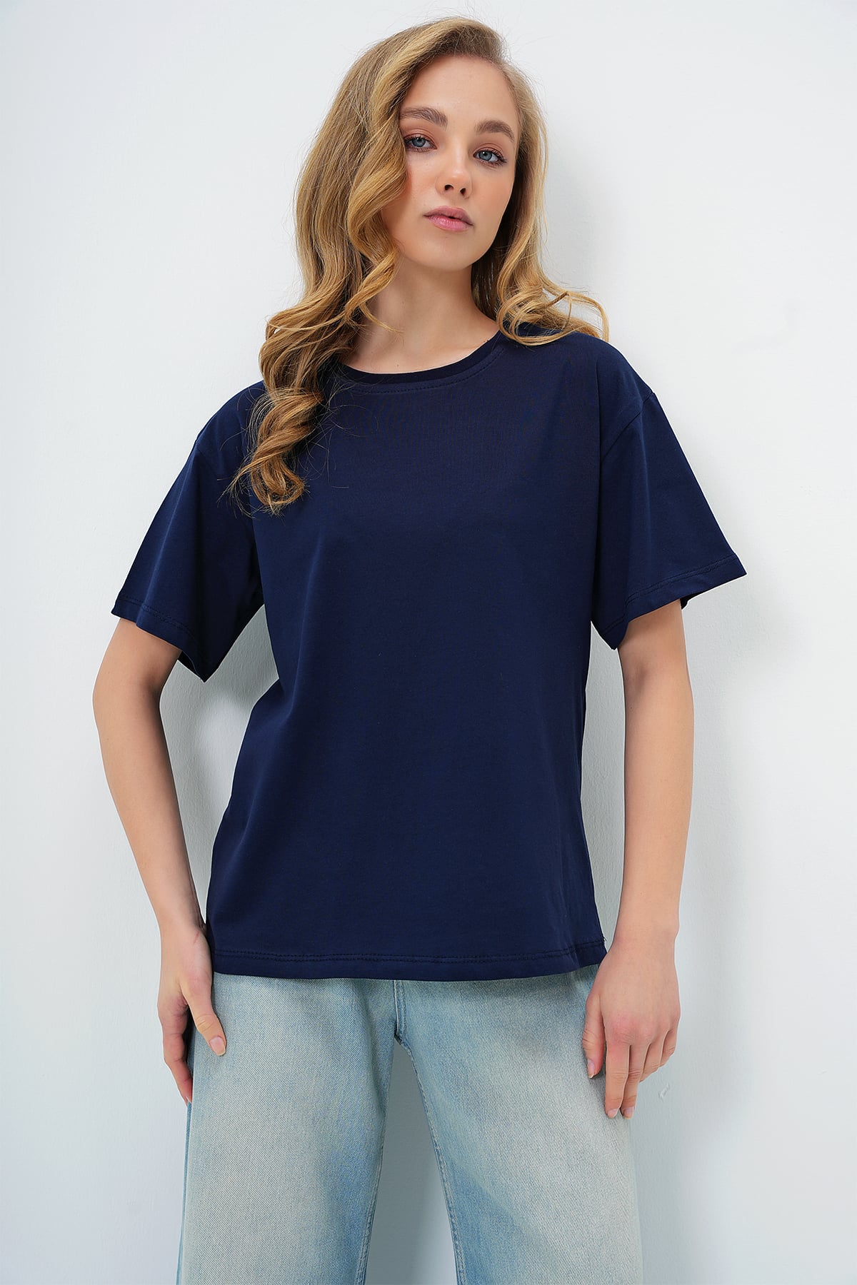 BİSİKLET YAKA BASİC T-SHIRT - LACİVERT