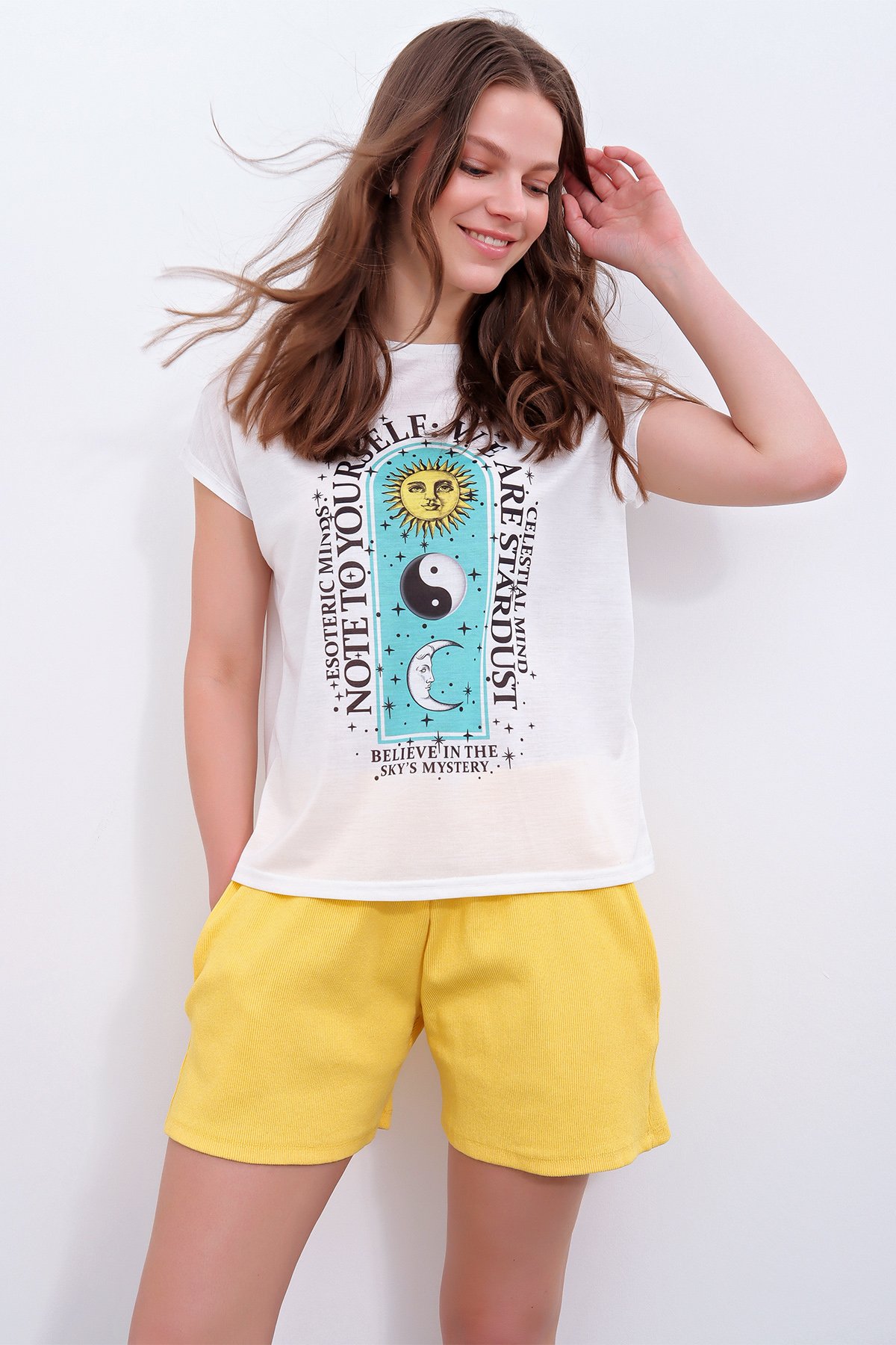 Bisiklet Yaka Baskılı Basic T-Shirt - Beyaz