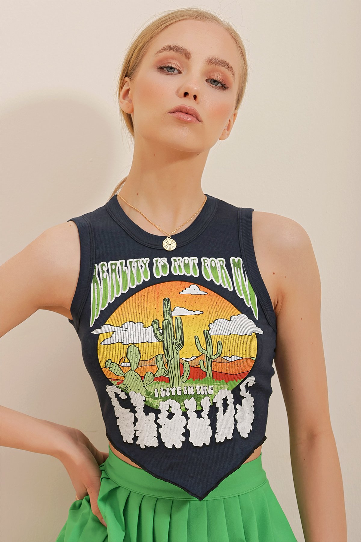 Bisiklet Yaka Baskılı Crop Örme Bluz - Lacivert