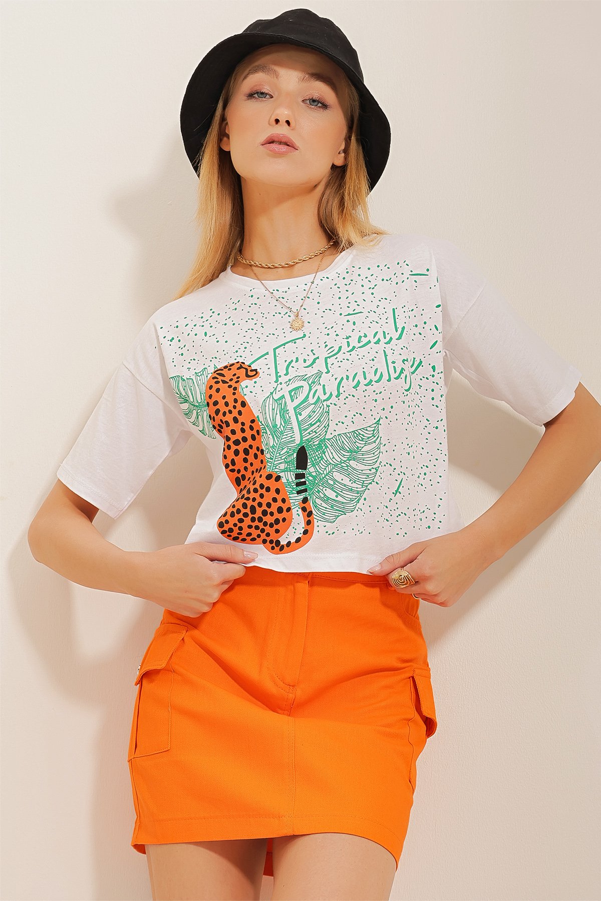 Bisiklet Yaka Baskılı Crop T-Shirt - Beyaz
