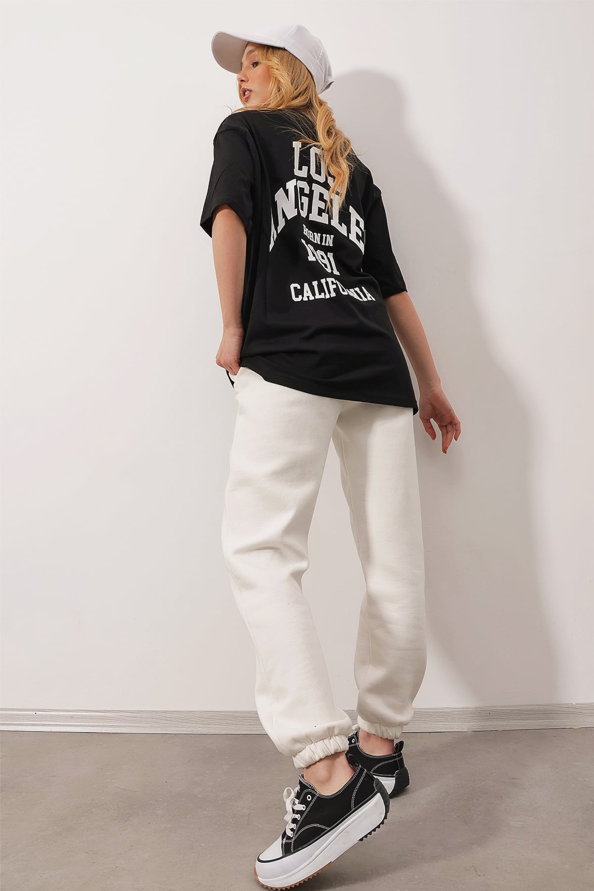 Bisiklet Yaka Baskılı Oversize T-Shirt - Siyah