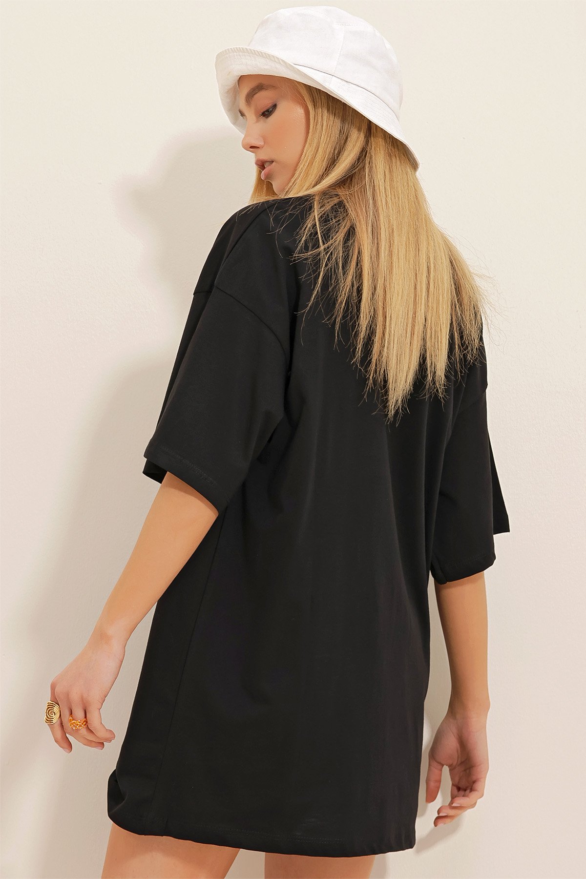 Bisiklet Yaka Baskılı Oversize T-Shirt - Siyah