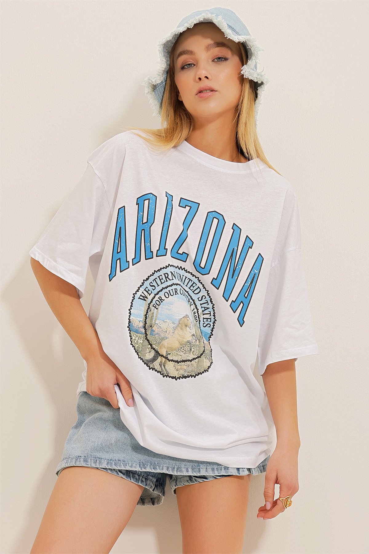 Bisiklet Yaka Baskılı Oversize T-Shirt - Beyaz