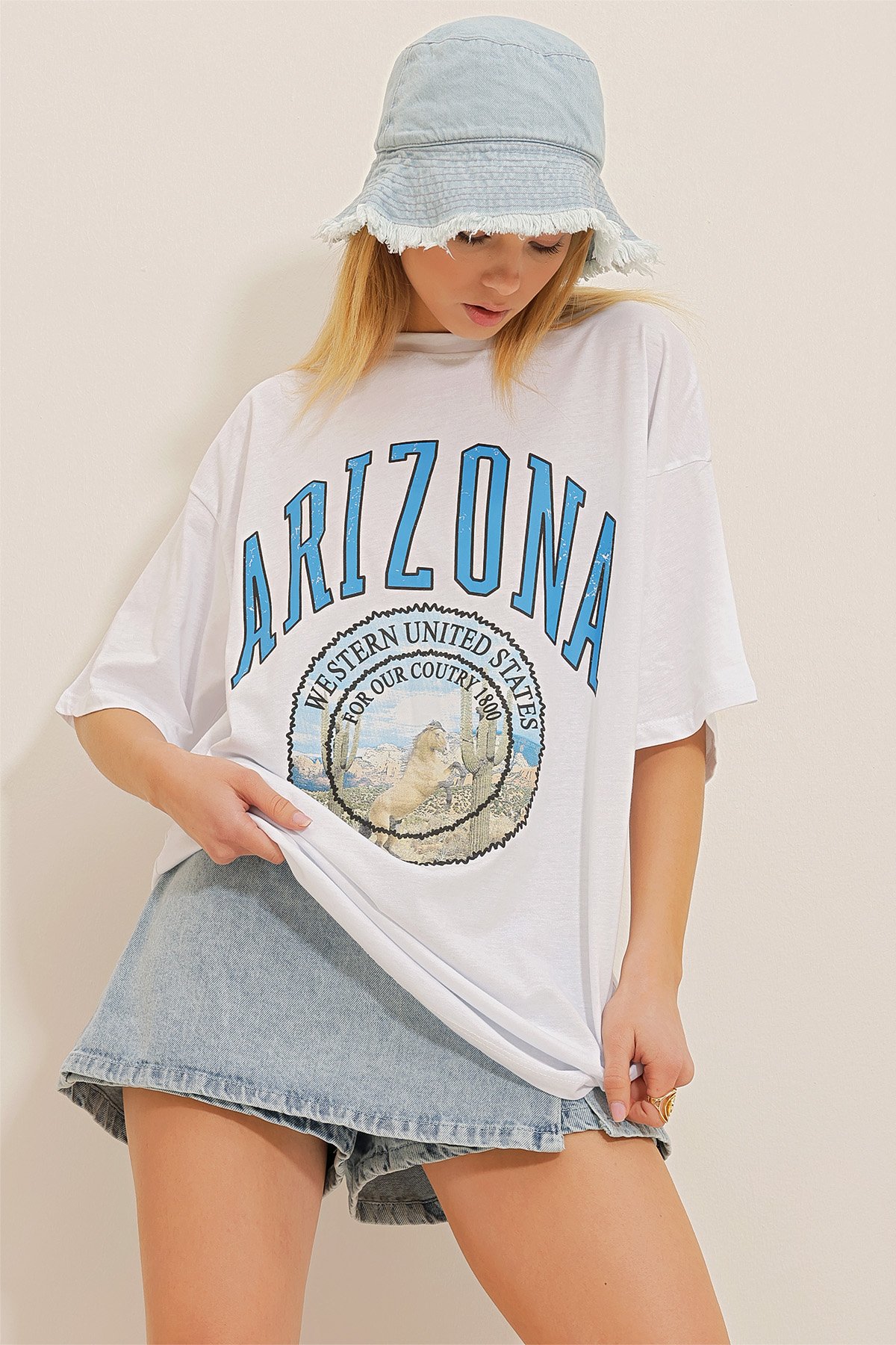 Bisiklet Yaka Baskılı Oversize T-Shirt - Beyaz
