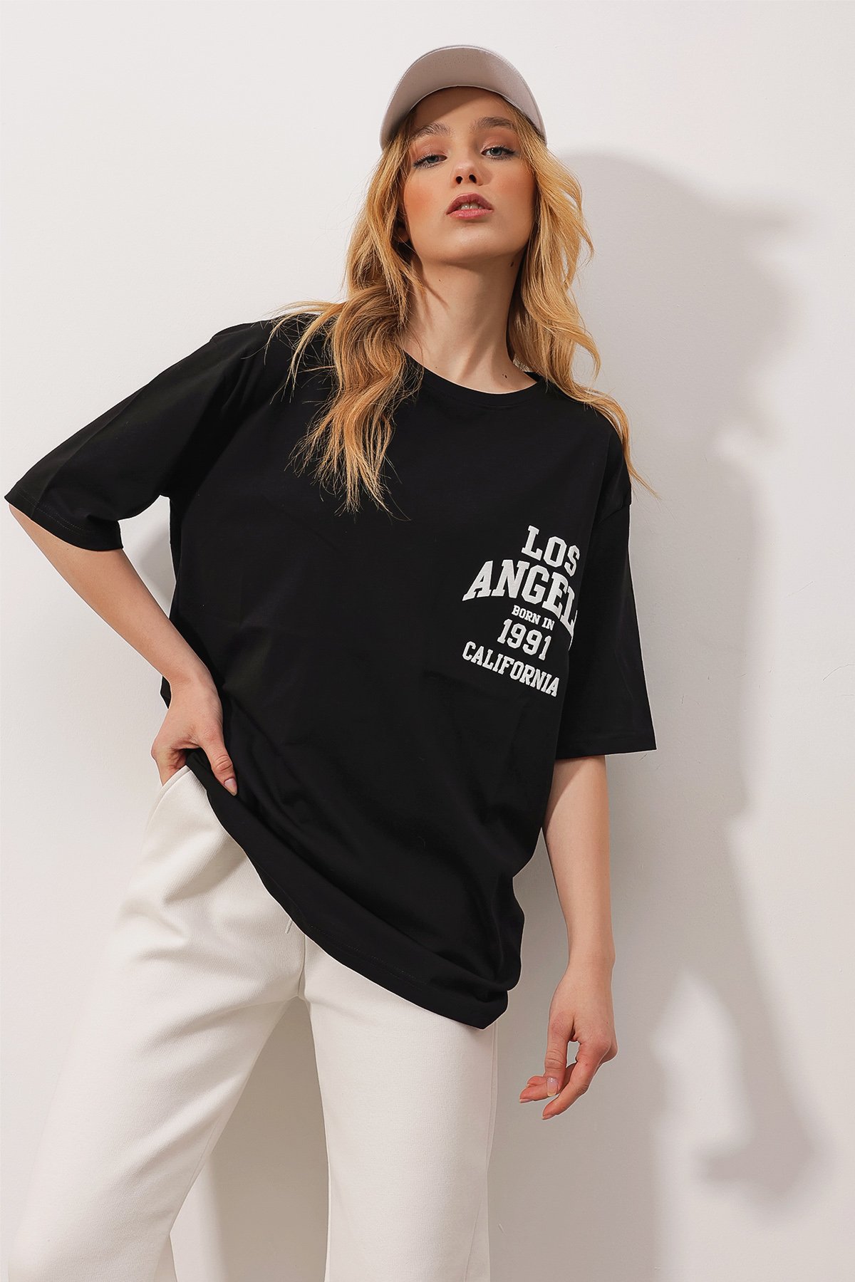 Bisiklet Yaka Baskılı Oversize T-Shirt - Siyah