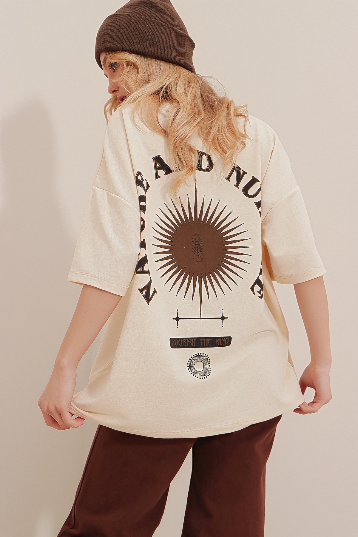 Bisiklet Yaka Baskılı Oversize Unisex T-Shirt - Bej