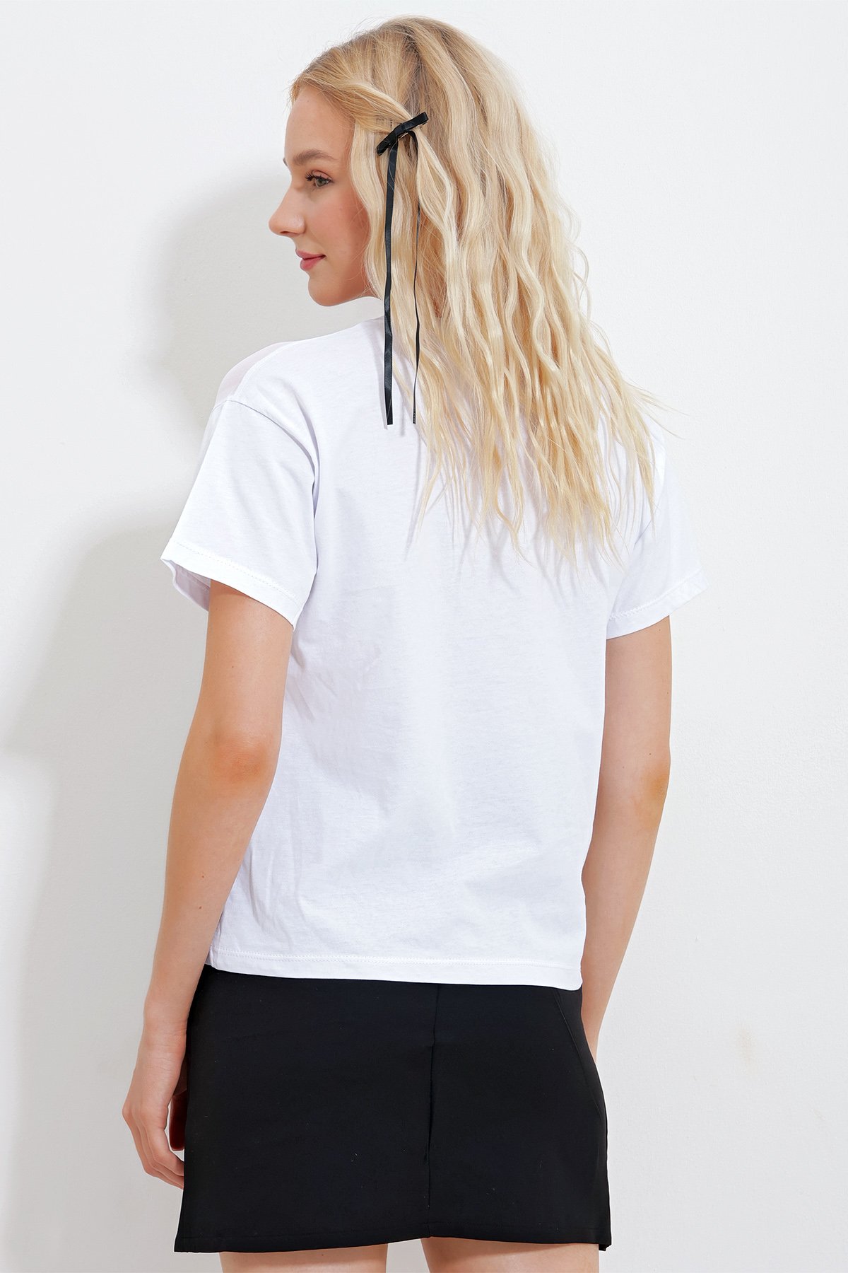 Bisiklet Yaka Baskılı Tül Detaylı T-Shirt - Beyaz