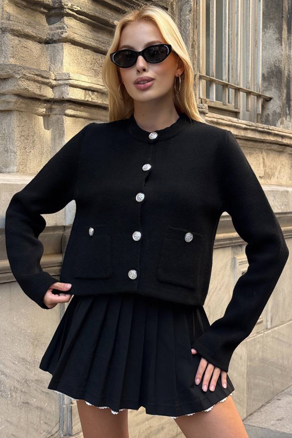 Bisiklet Yaka Çift Cepli Düğmeli Triko Hırka - SİYAH