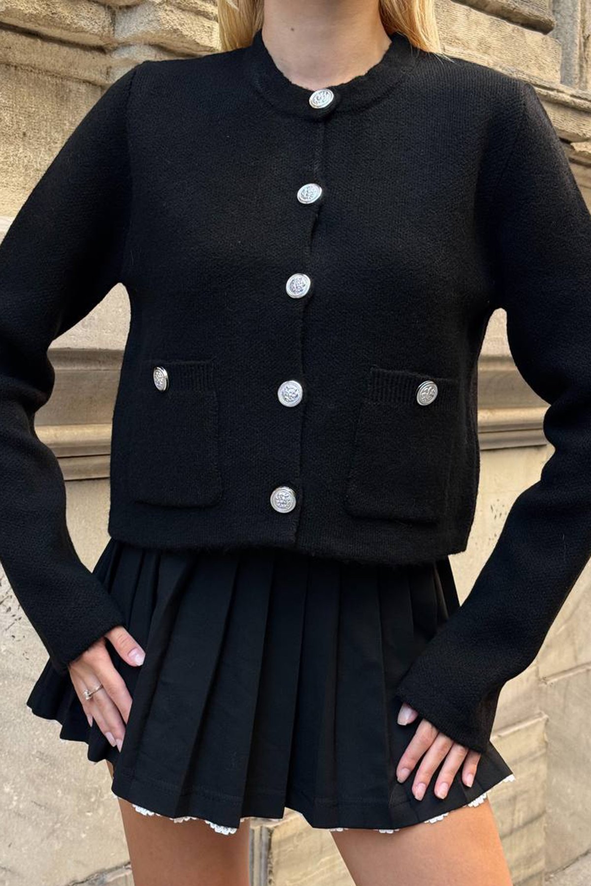 Bisiklet Yaka Çift Cepli Düğmeli Triko Hırka - SİYAH