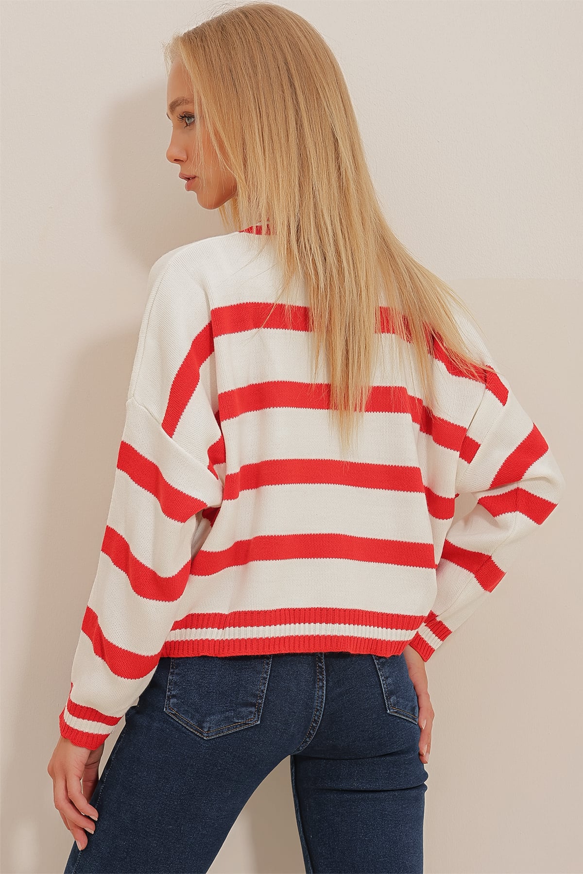 Bisiklet Yaka Çizgili Crop Oversize Triko Kazak - Kırmızı