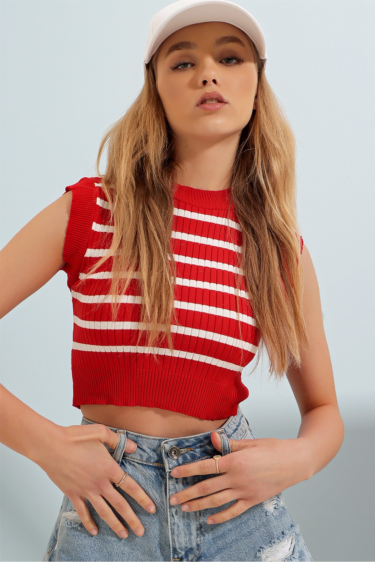 Bisiklet Yaka Çizgili Fitilli Crop Bluz - Kırmızı