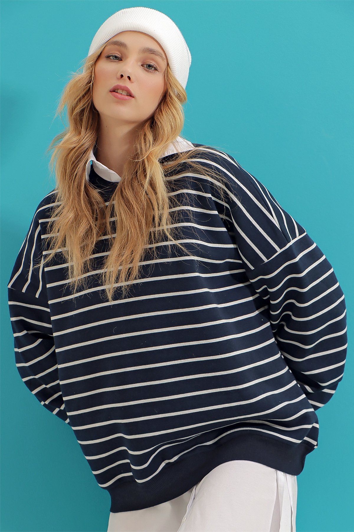 Bisiklet Yaka Çizgili İçi Polarlı Oversize Sweatshirt - Lacivert