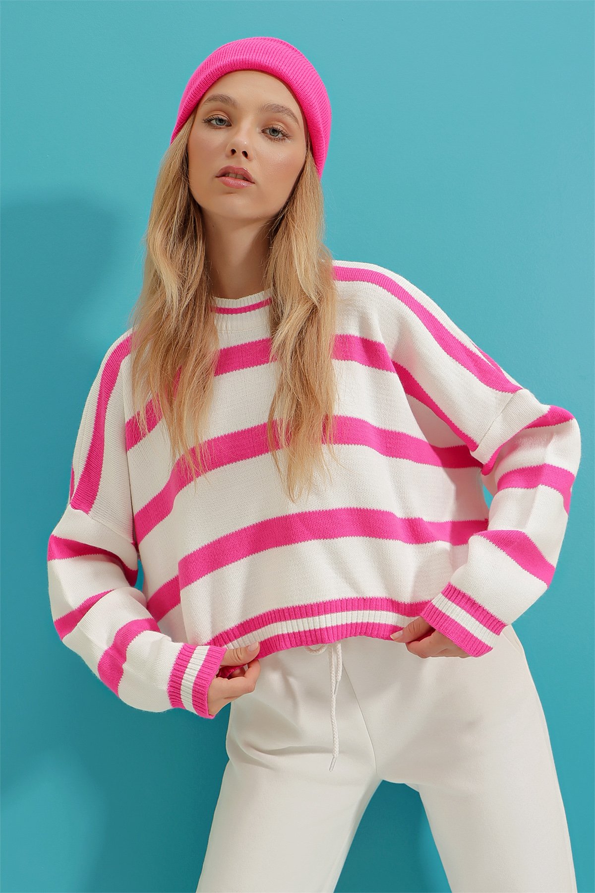 Bisiklet Yaka Çizgili Oversize Sweatshirt - Fuşya