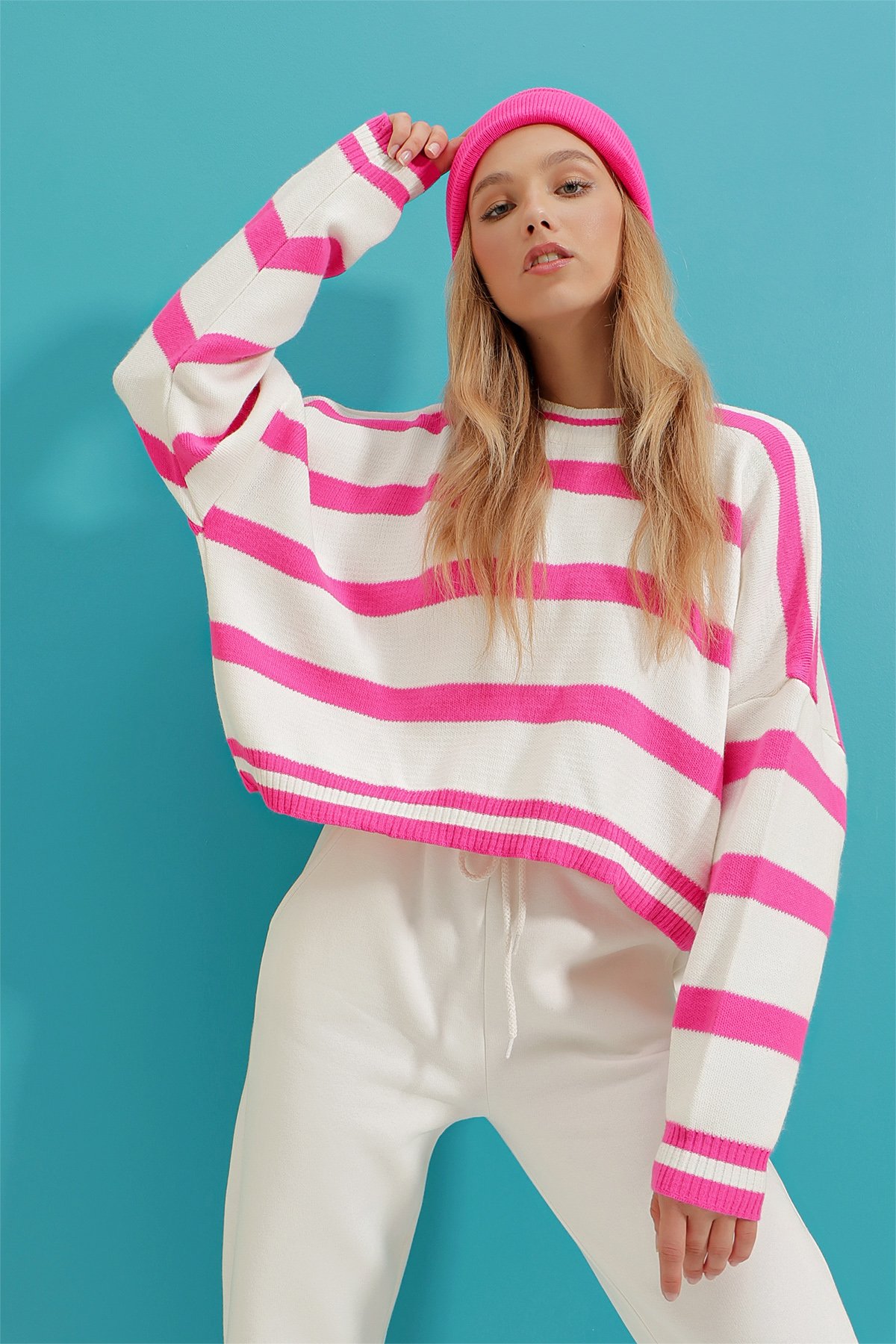Bisiklet Yaka Çizgili Oversize Sweatshirt - Fuşya