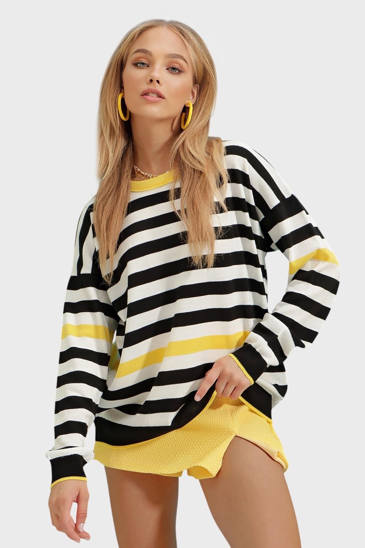 Bisiklet Yaka Çizgili Oversize Triko Bluz - Sarı
