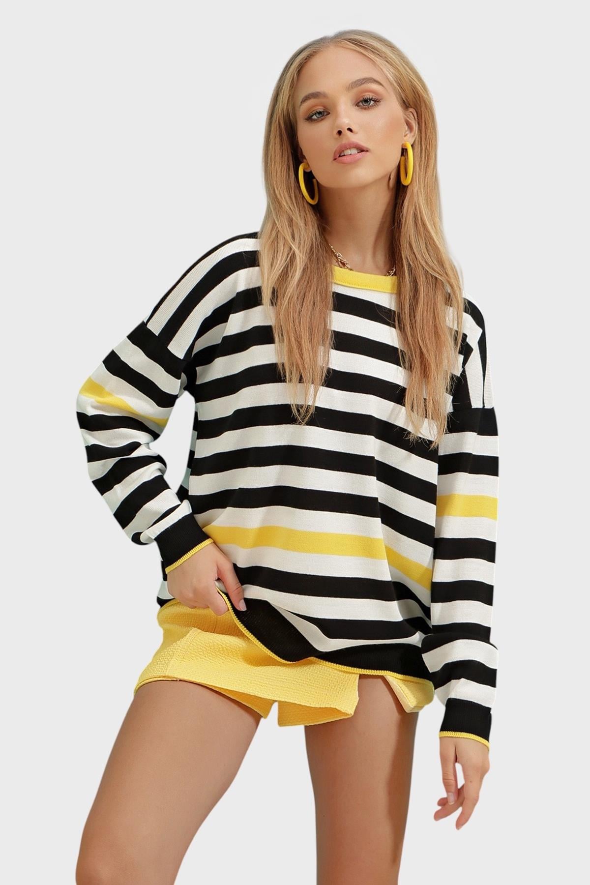 Bisiklet Yaka Çizgili Oversize Triko Bluz - Sarı