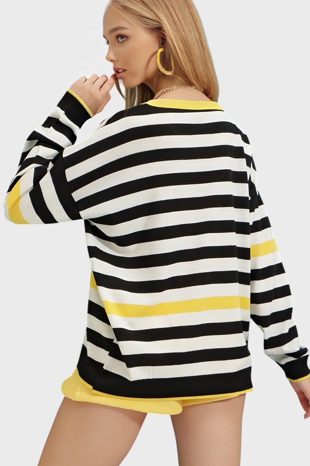 Bisiklet Yaka Çizgili Oversize Triko Bluz - Sarı