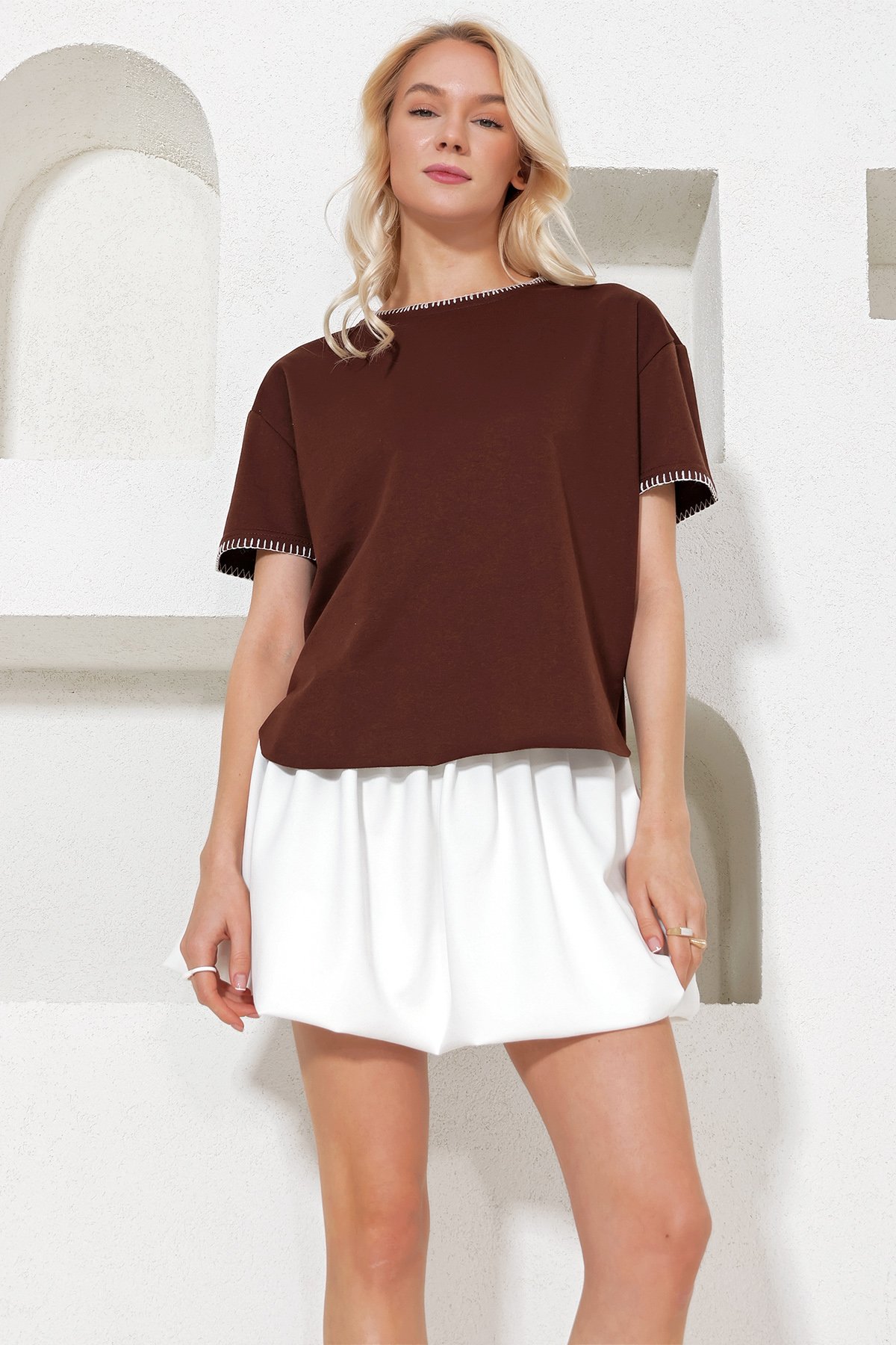 Bisiklet Yaka Çoban Dikişli Relaxed Fit Bluz - Kahve