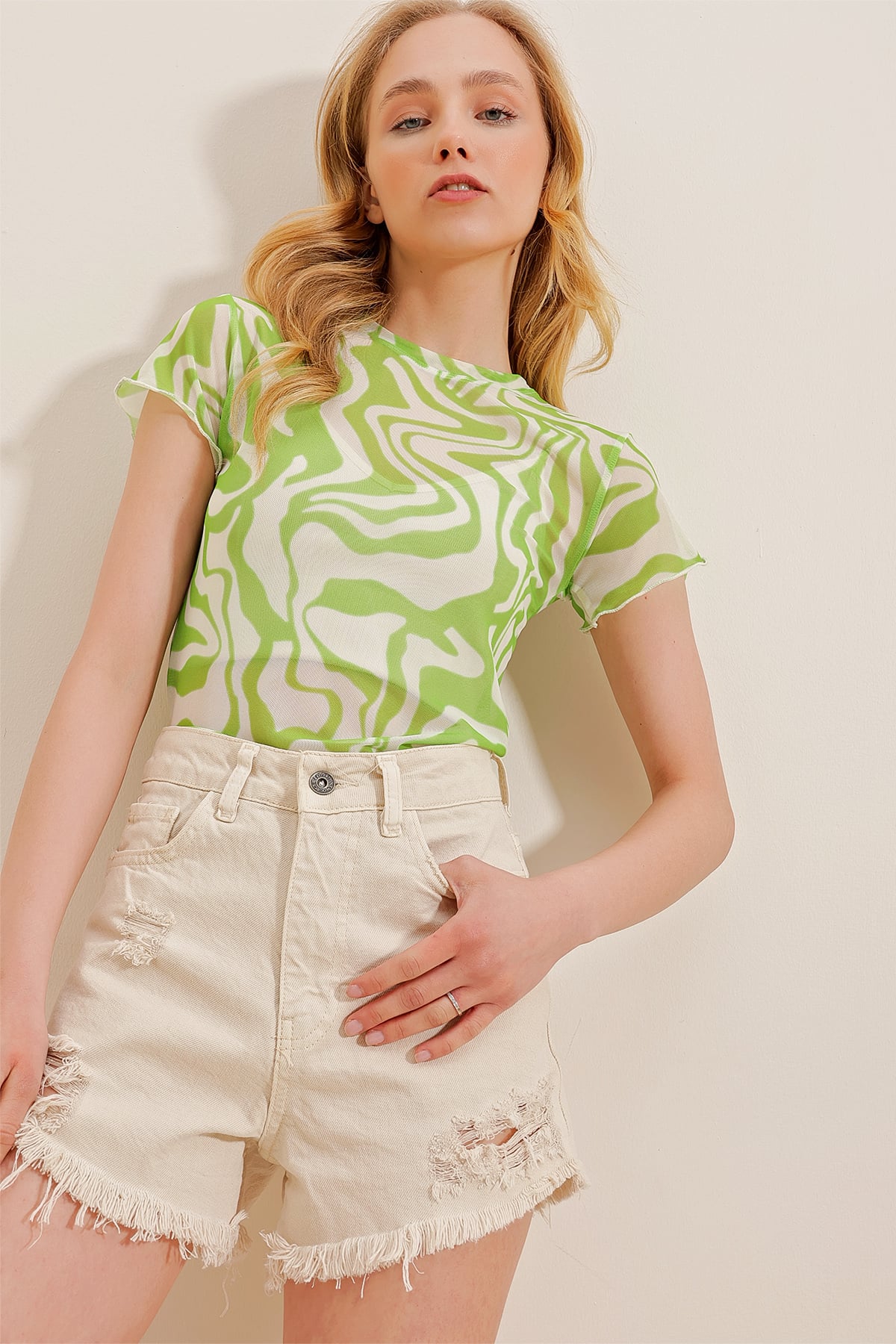 Bisiklet Yaka Desenli Tül Crop Bluz - Elma Yeşili
