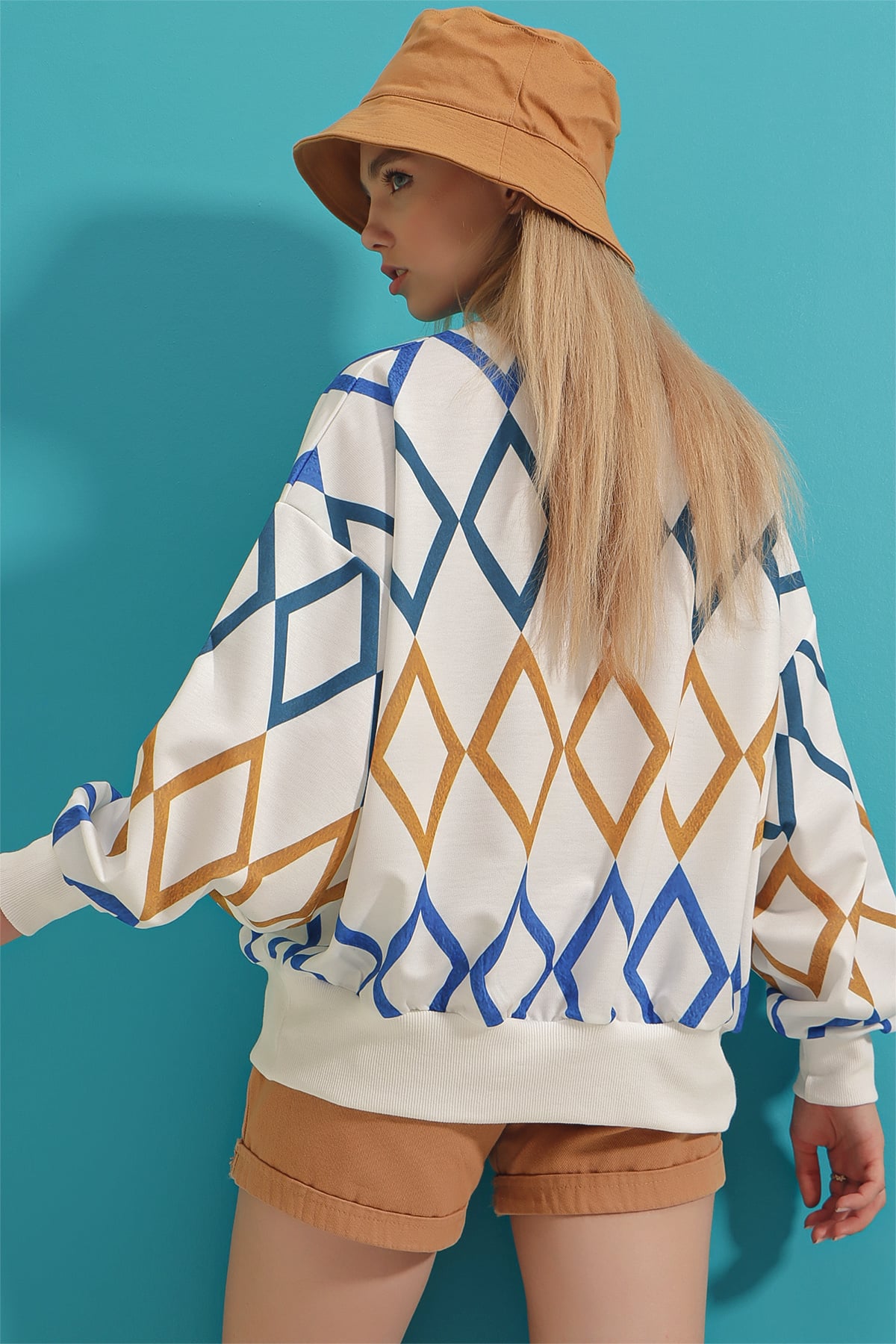 Bisiklet Yaka Dijital Baskılı Sweatshirt - Ekru