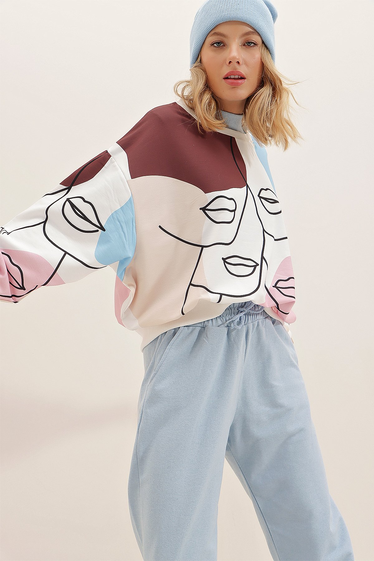 Bisiklet Yaka Dijital Baskılı Sweatshirt - Kahve