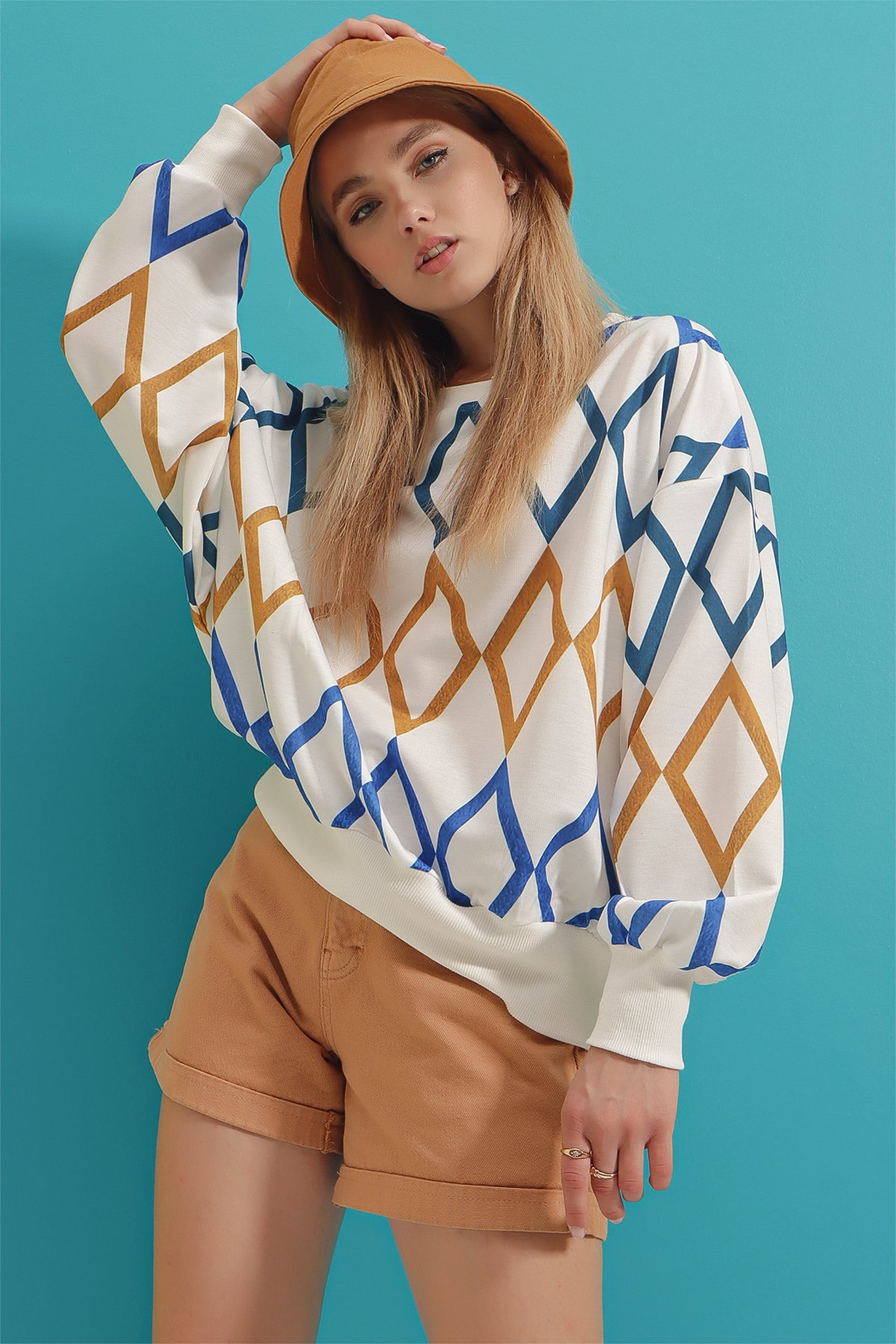 Bisiklet Yaka Dijital Baskılı Sweatshirt - Ekru