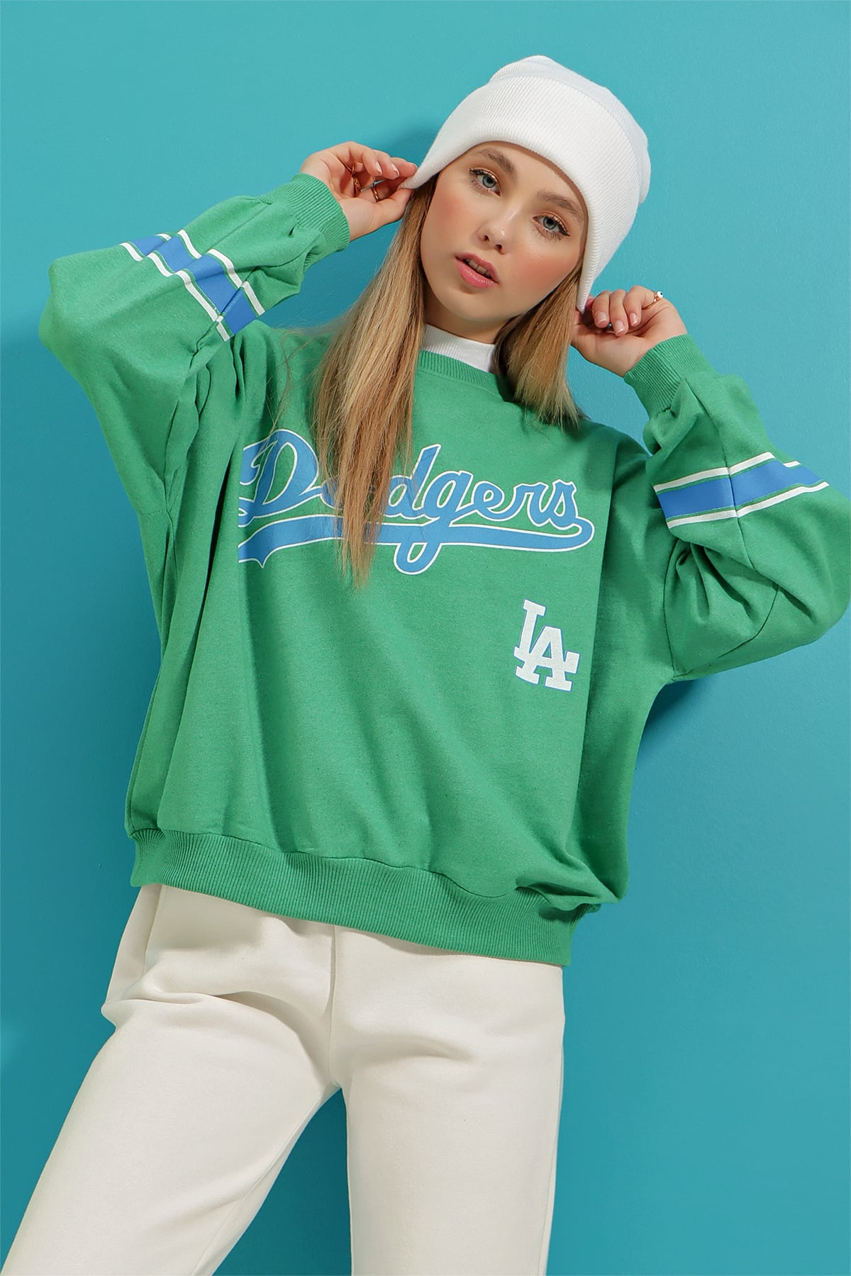 Bisiklet Yaka Dodgers Baskılı Kolu Şeritli Sweatshirt - Yeşil