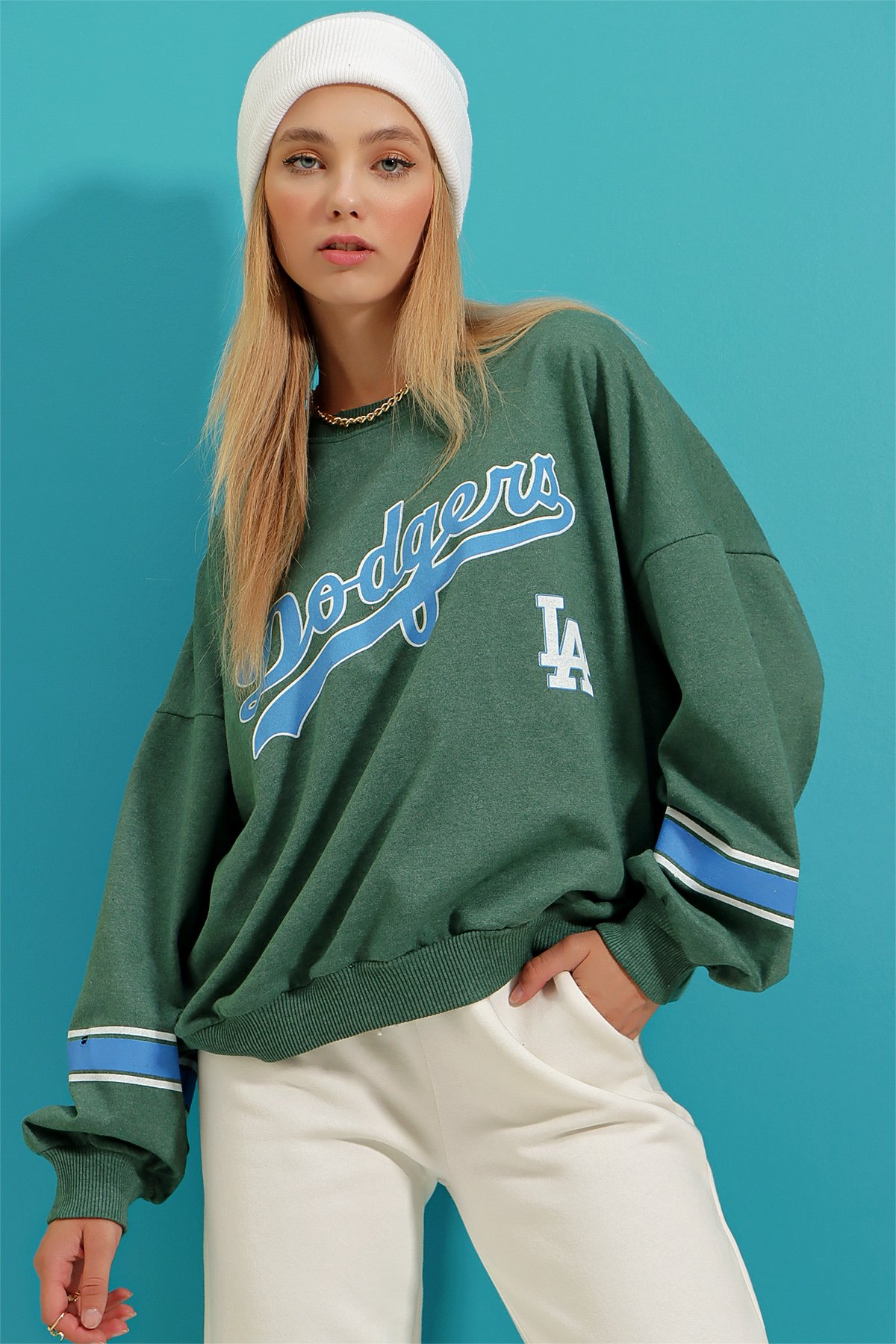 Bisiklet Yaka Dodgers Baskılı Kolu Şeritli Sweatshirt - Nefti Yeşili