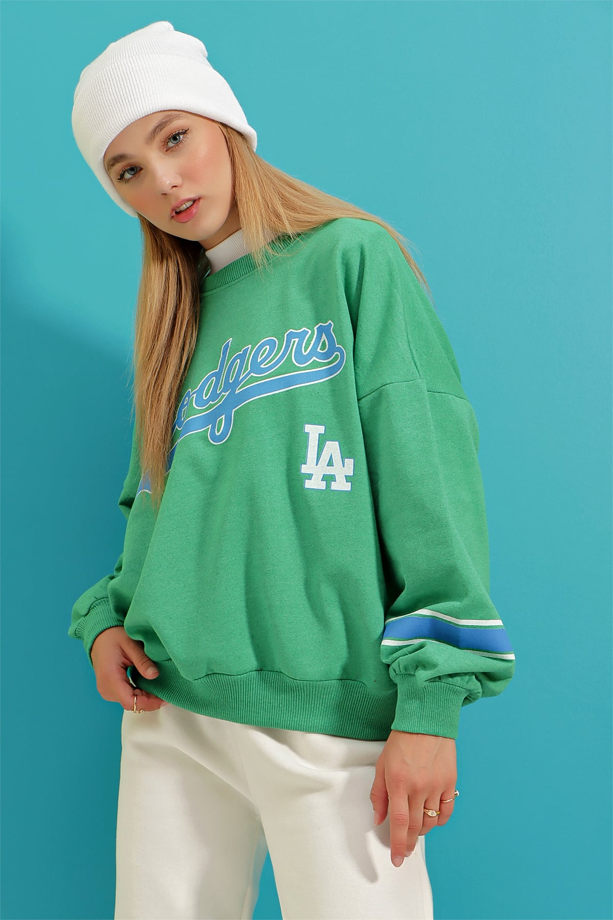 Bisiklet Yaka Dodgers Baskılı Kolu Şeritli Sweatshirt - Yeşil