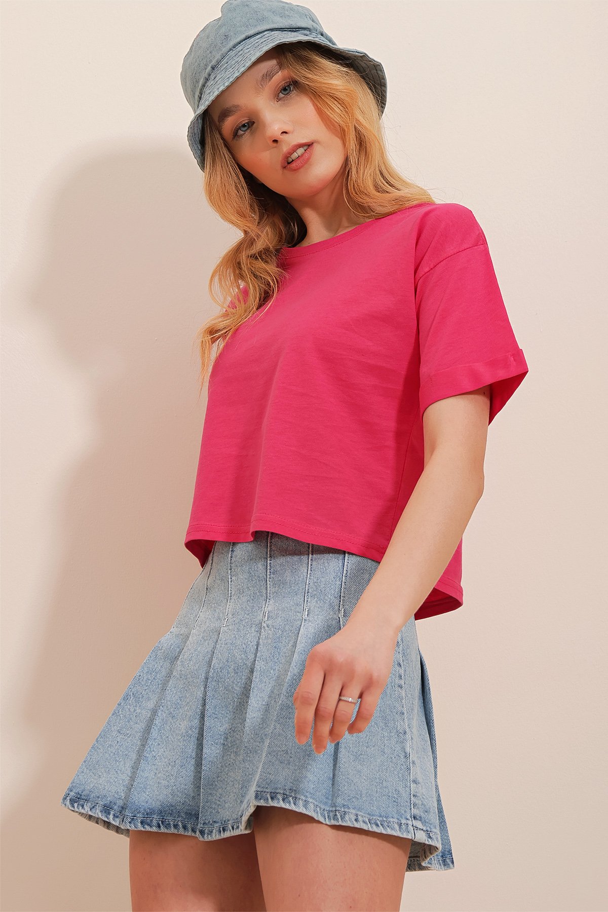Bisiklet Yaka Duble Kol Basic Oversize Crop T-Shirt - PEMBE