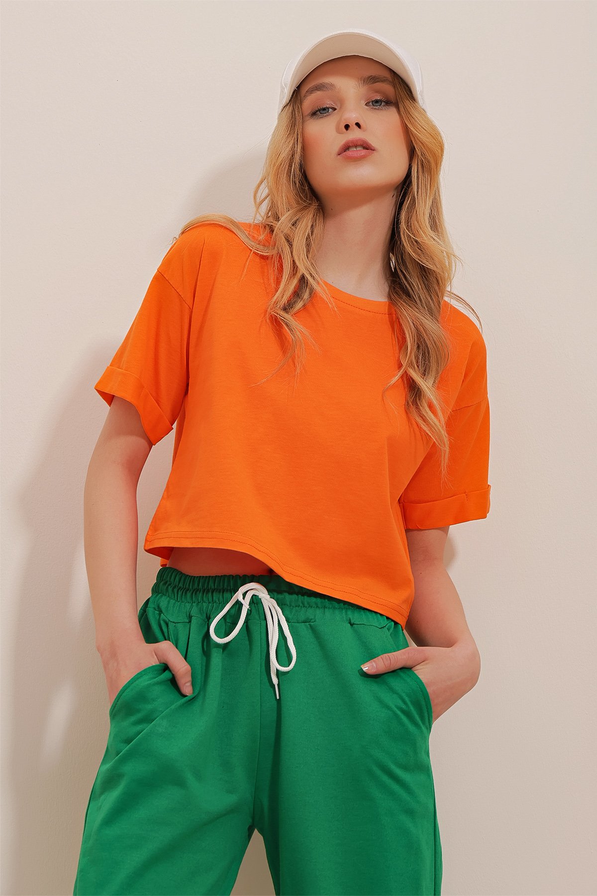 Bisiklet Yaka Duble Kol Basic Oversize Crop T-Shirt - TURUNCU
