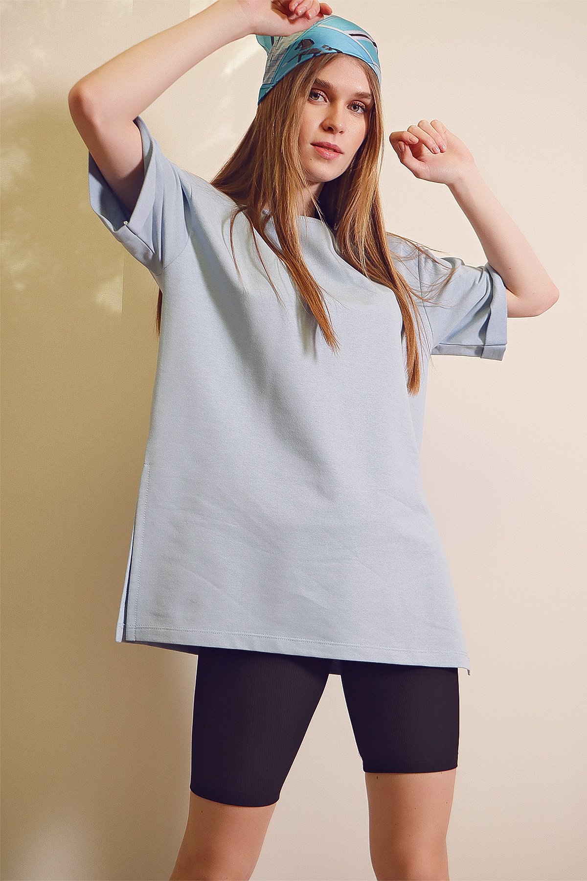 Bisiklet Yaka Duble Kol İki İplik Yanı Yırtmaçlı Oversize T-Shirt - Mavi