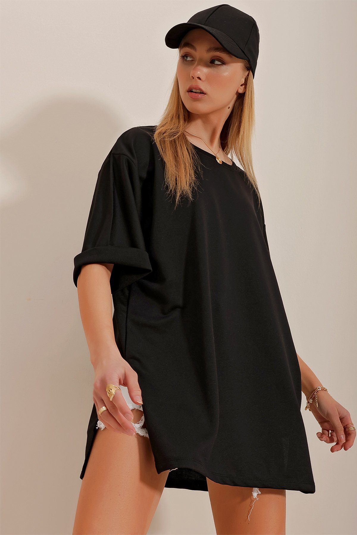 Bisiklet Yaka Duble Kol İki İplik Yanı Yırtmaçlı Oversize T-Shirt - Siyah
