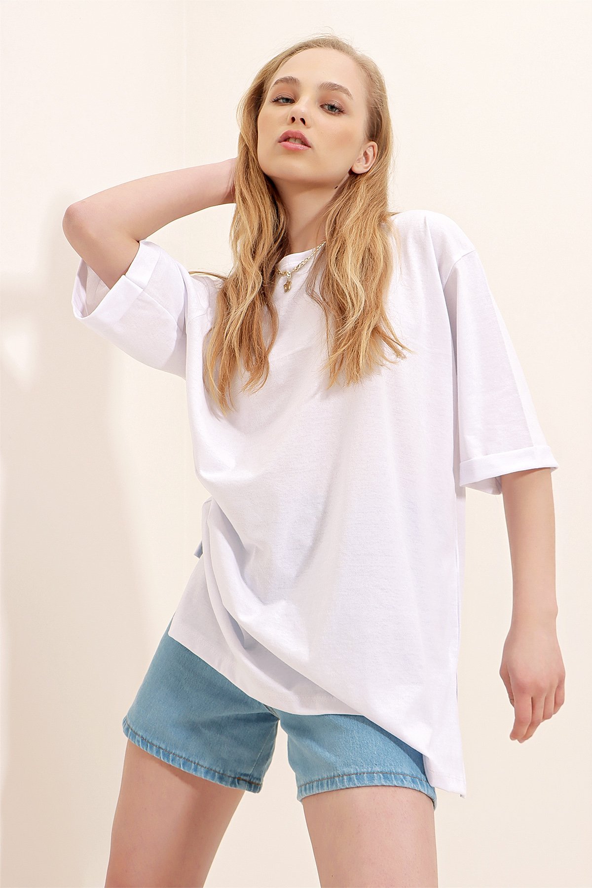 Bisiklet Yaka Duble Kol Oversize Pamuklu Basic T-Shirt - Beyaz