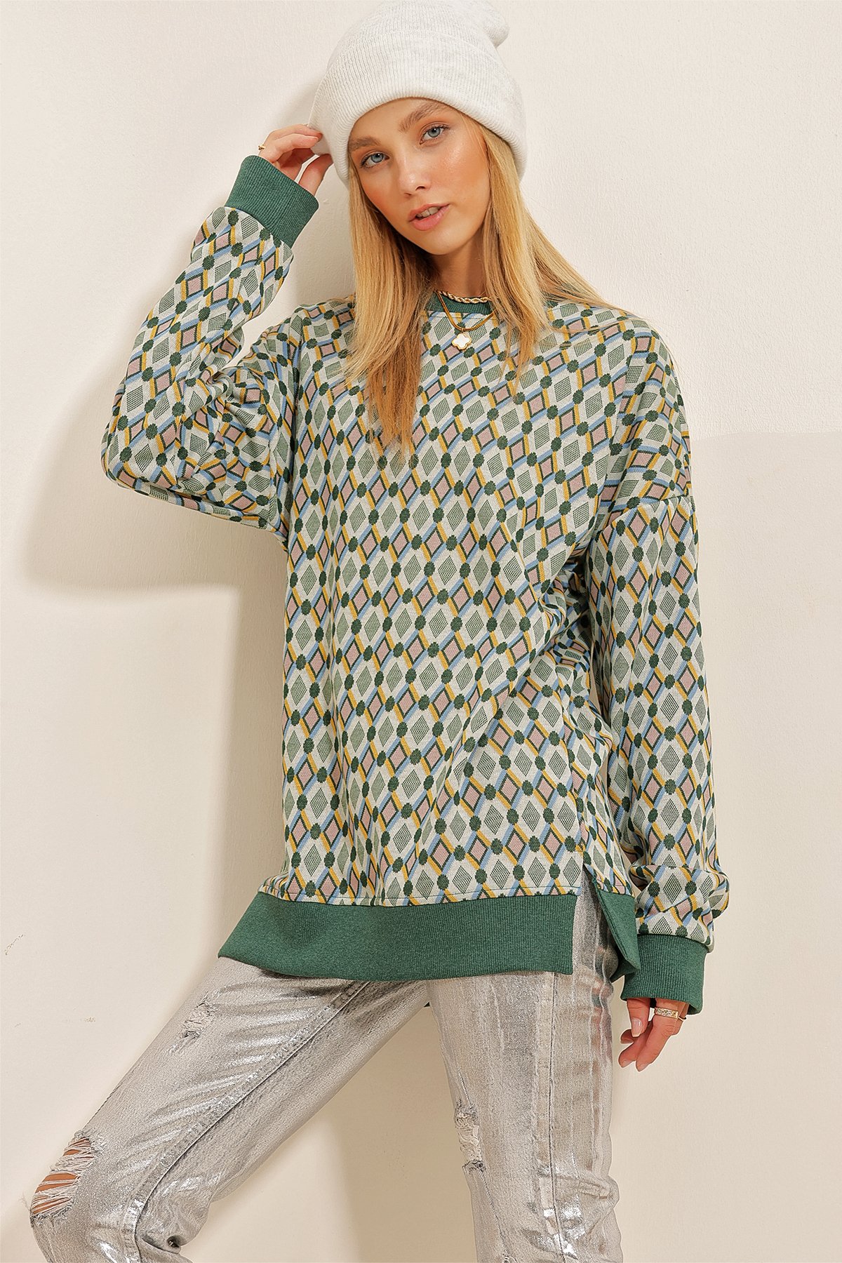 Bisiklet Yaka Etnik Desenli Yırtmaçlı Sweatshirt - Yeşil