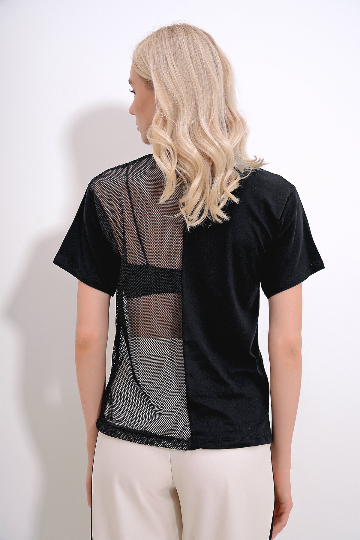 Bisiklet Yaka File Bloklu T-Shirt - SİYAH