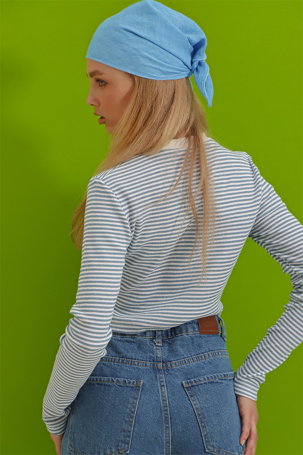 Bisiklet Yaka Fitilli Yumuşak Dokulu Çizgili Crop Bluz - MAVİ