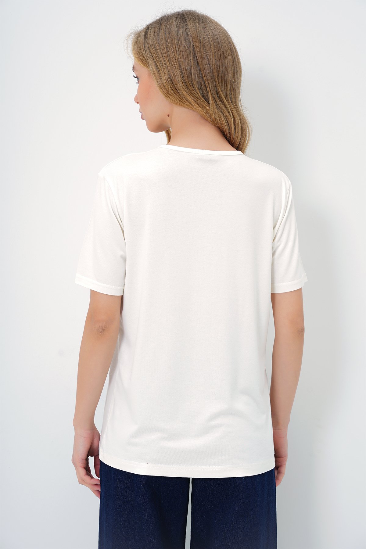 BİSİKLET YAKA HALKA DETAYLI KISA KOL BASİC T-SHIRT - EKRU