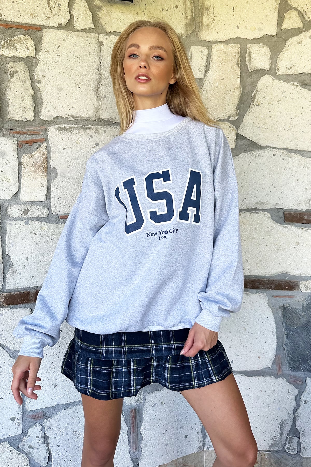 Bisiklet Yaka İçi Şardonlu Oversize Sweatshirt - Gri-Lacivert
