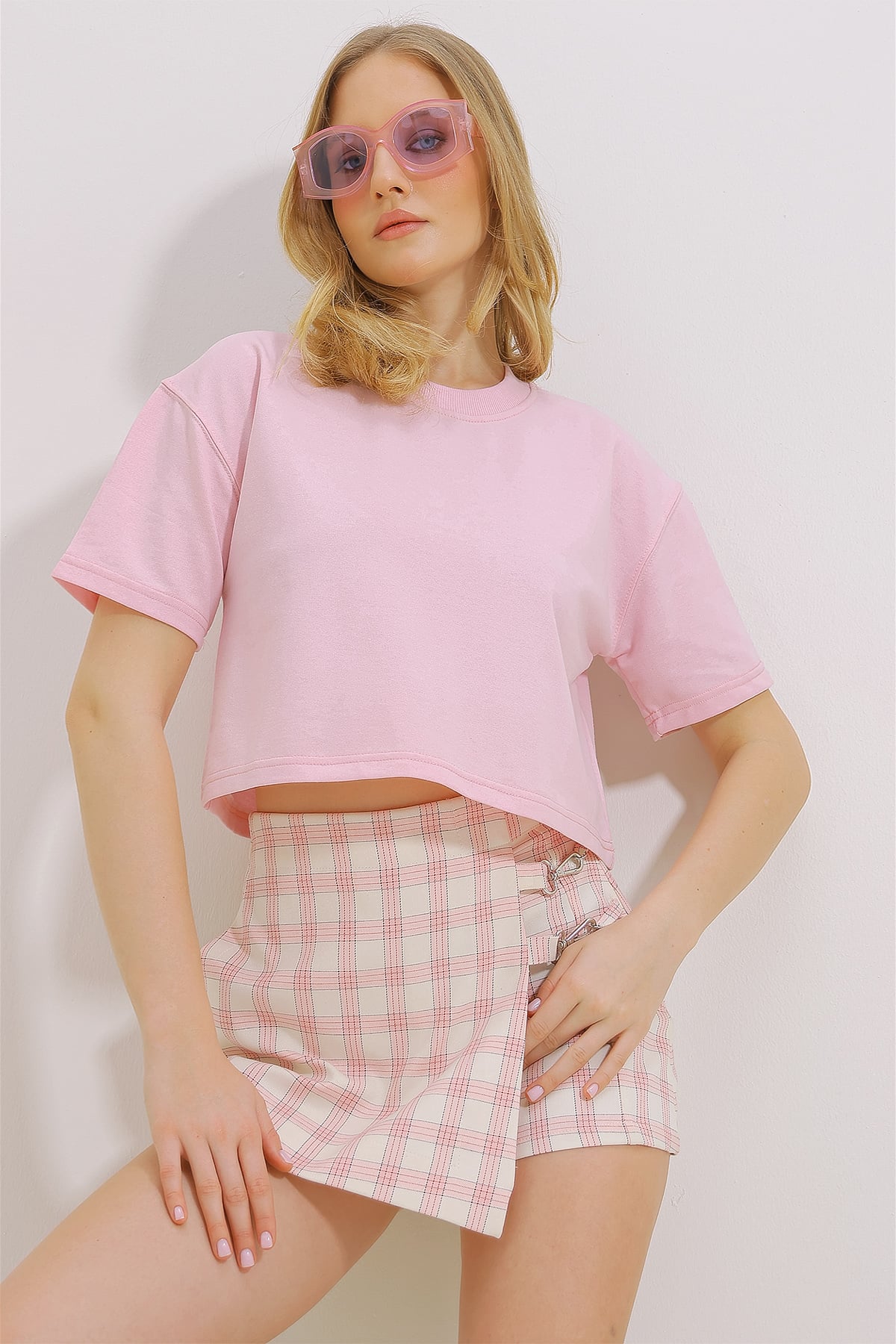 Bisiklet Yaka İki İplik Crop Basic T-Shirt - Pembe