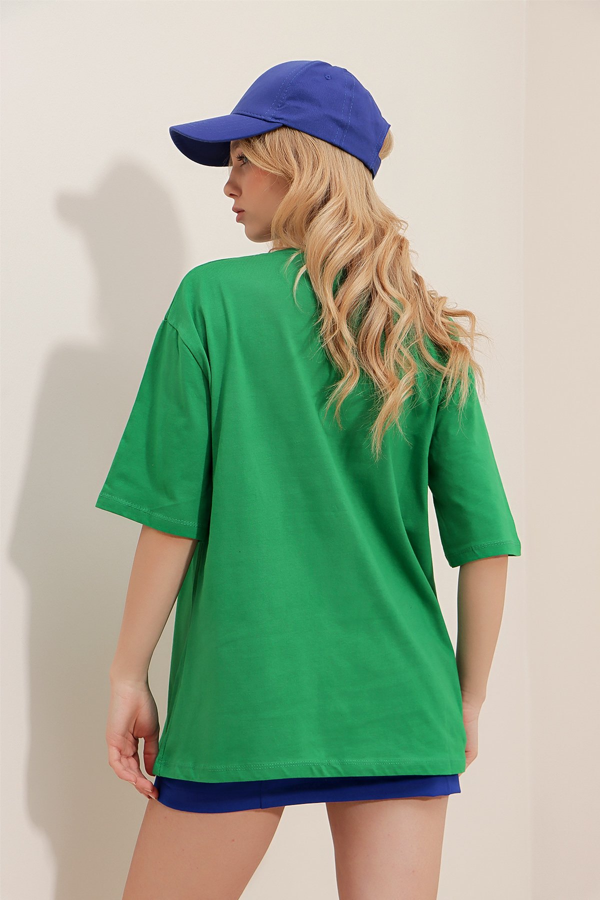 Bisiklet Yaka Kabartma Baskılı Oversize T-Shirt - Yeşil