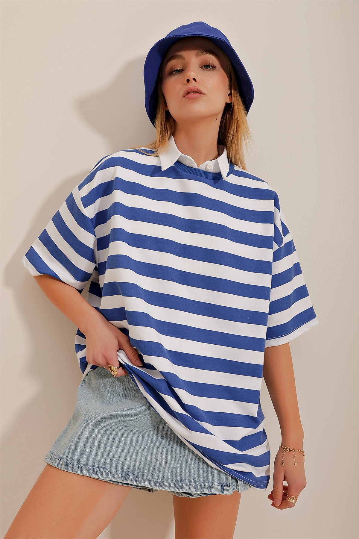 Bisiklet Yaka Kalın Çizgili Oversize T-Shirt - Saks