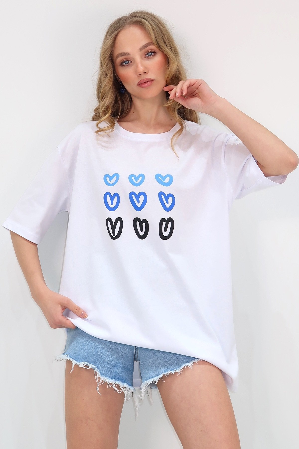 Bisiklet Yaka Kalp Baskılı T-Shirt - Beyaz