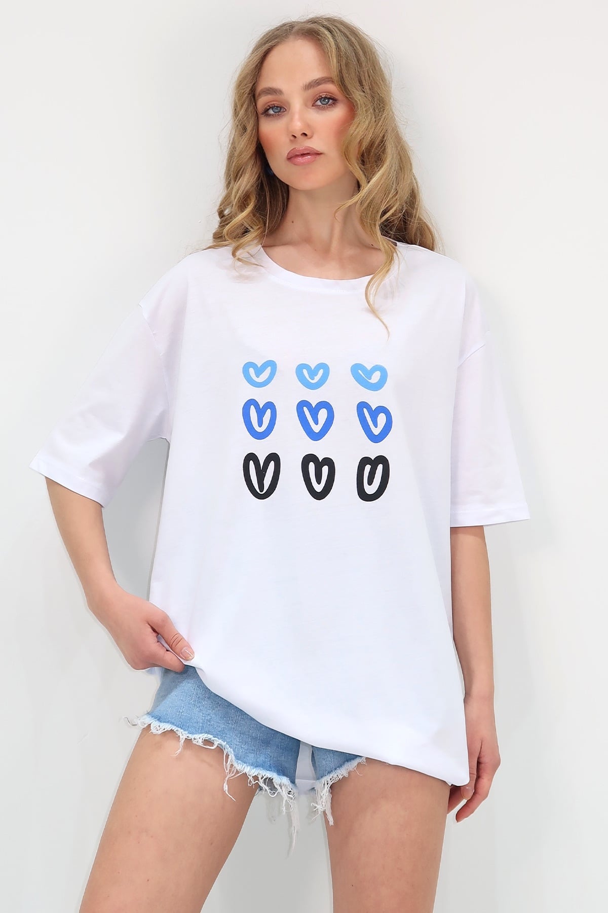 Bisiklet Yaka Kalp Baskılı T-Shirt - Beyaz