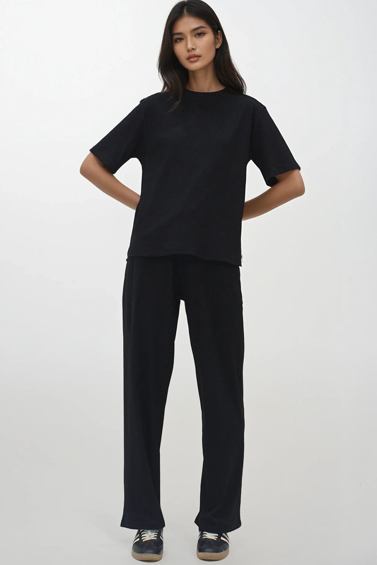 BİSİKLET YAKA KISA KOL T-SHIRT VE PANTOLON TAKIM - Siyah