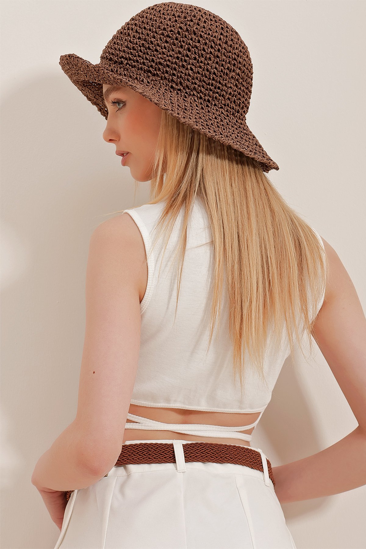 Bisiklet Yaka Kolsuz Baskılı Crop Bluz - Beyaz