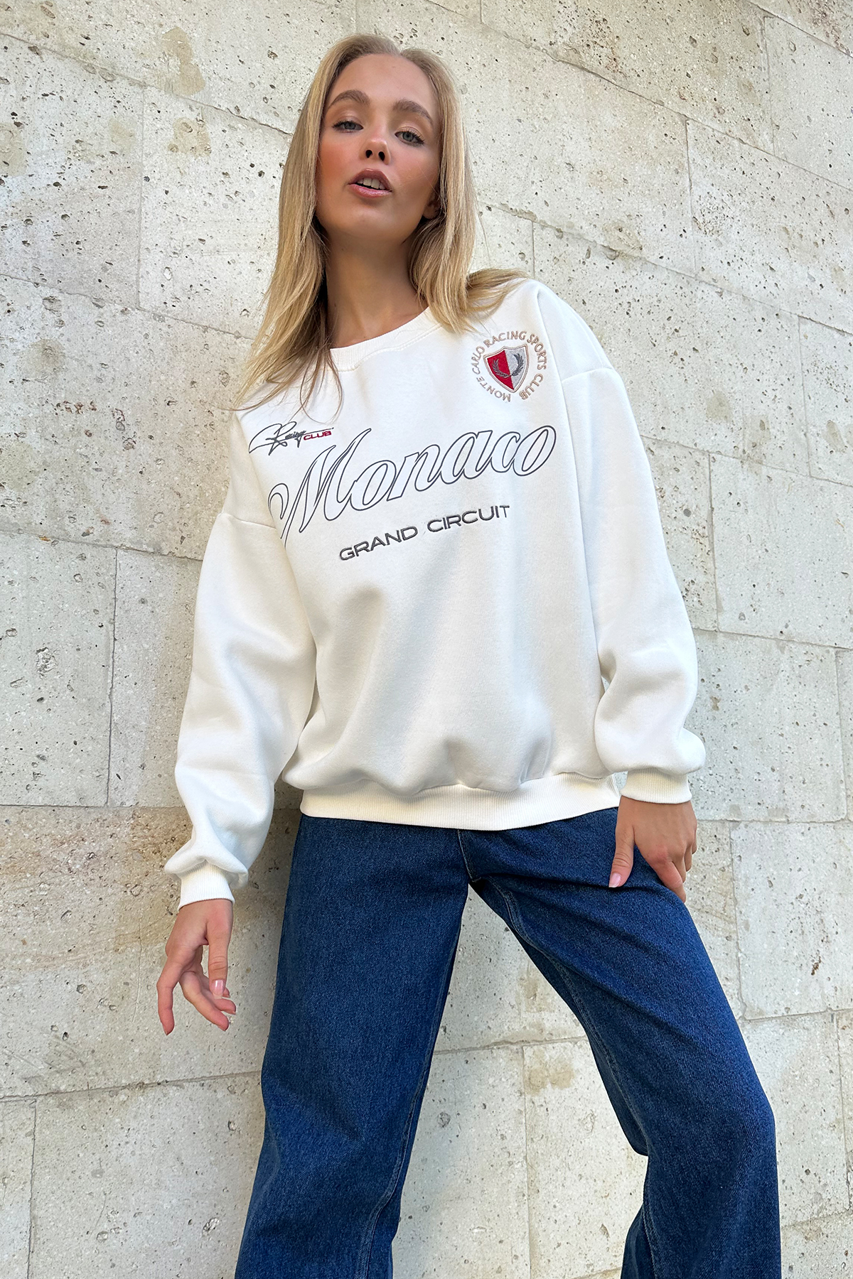 Bisiklet Yaka Nakış İşlemeli Baskılı 3 İplik İçi Şardonlu Sweatshirt - Ekru